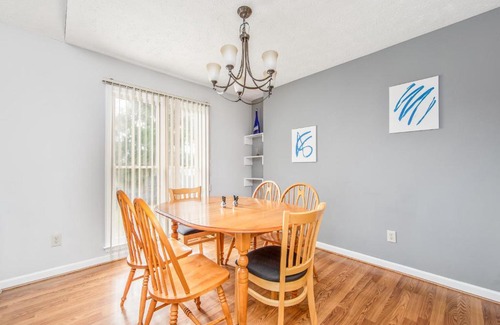 Fayetteville House | The Blue Burble Inn