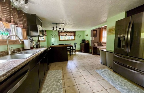 Ohiopyle Apartment | The Blue Heron · Walk to the Falls! Celebrate the Season in Ohiopyle!