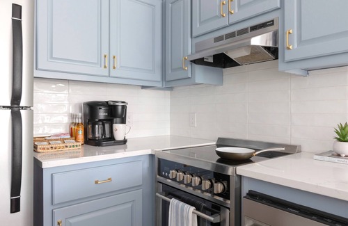 Inlet Beach Condo | The Blue Palm Steps to Beach & Pool KING Bed 30A Florida