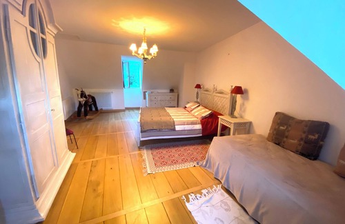Accous Bed & Breakfast | The Blue Sheep : 2 beautiful Bed and Breakfast of charm in the Aspe Valley