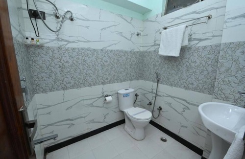 Lalkothi Bed & Breakfast | The BnB World-sustainable stay - Deluxe Double Room 3