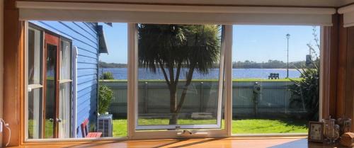 Strahan House | The Boat House