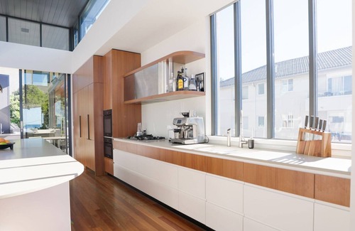 Curl Curl House | The Boathouse Executive Luxury House in Curl Curl