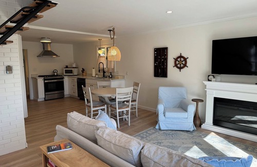 Ipswich Cottage | The Boathouse: Riverfront cottage located across from vibrant Ipswich Town Wharf