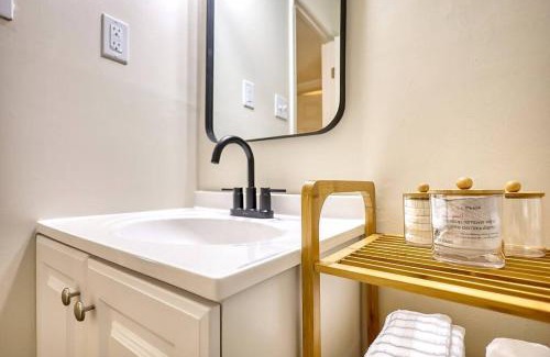 Covington House | The Bohemian 1/2 Mi from Covington Square