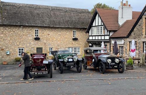 Kirk Yetholm Hotel | The Border Hotel