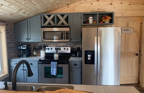 Hamilton Apartment | The Bourbon Barrel !NEW patio & firepit area!