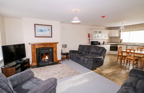 Gleneely House | THE BOWER, family friendly in Gleneely, County Donegal