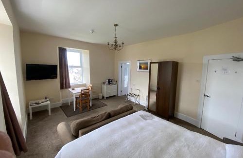 Bowmore Bed & Breakfast | The Bowmore House Bed and Breakfast