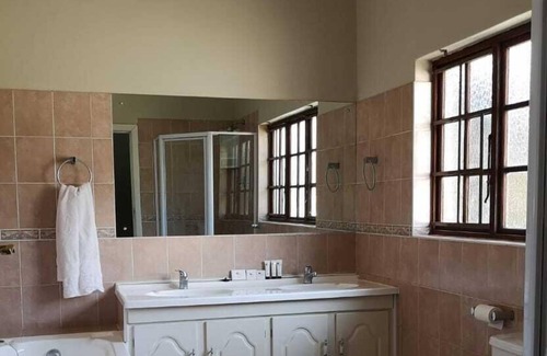 Hillcrest Bed & Breakfast | The Brackens Guest House
