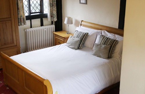 Sedlescombe Hotel | The Brickwall Hotel