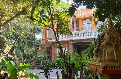 Svay Pao House | The Brightness Villa , Private home stay !
