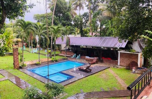 Andiambalama House | The Brothers