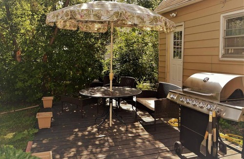 Grand Forks House | The Bungalow