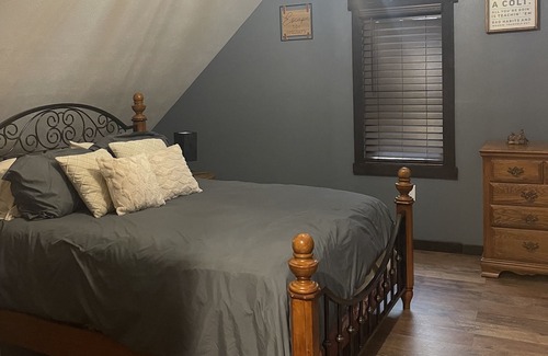 Avella House | The Bunkhouse