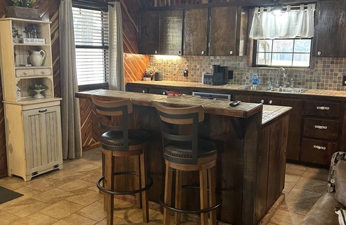 Lockesburg Cabin | The Burt Family Cabin