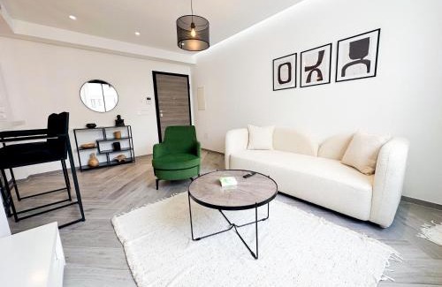 Les Berges Du Lac II Apartment | The Business Stay: Brand new in Lac 2