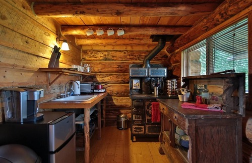 Bozeman House | THE CABIN AT HERITAGE RANCH