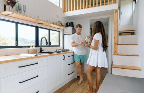 Kidaman Creek Apartment | The Cabin@KC - Brand New Tiny Home Nestled on 60 Pristine Acres.