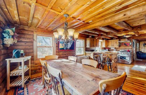 Bethel House | The Cabin & Loft Fort Defiance