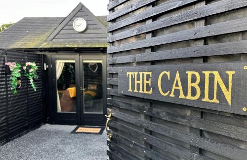 Little Hallingbury Apartment | The Cabin Near Stansted Airport