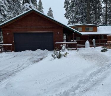 Ashland Apartment | The Cabins at Hyatt