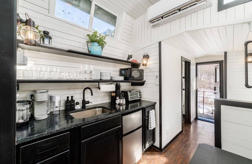 Creola House | The Caboose + Hot Tub I Fire Pit