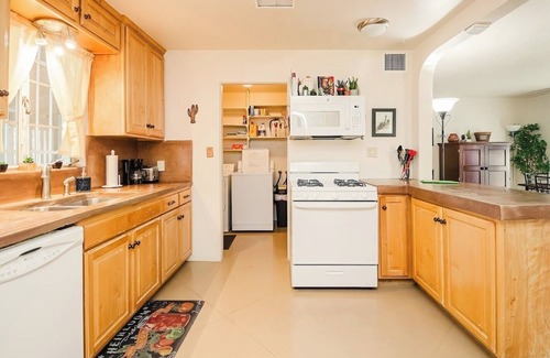 Tucson House | The Cactus House