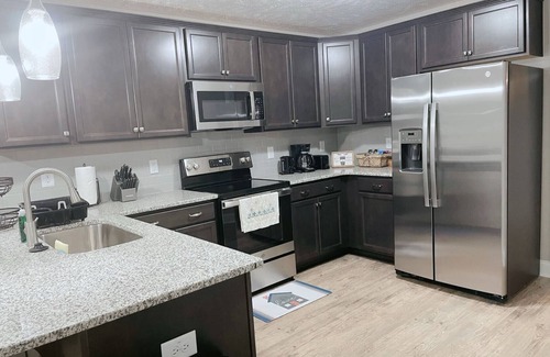 Terry Sanford House | The Calm Nest - Close to CFV Hospital & Ft. Bragg