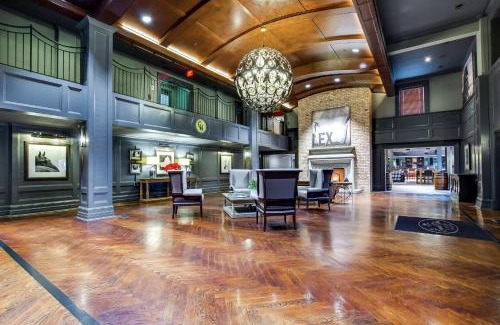 Lexington Hotel | The Campbell House Lexington, Curio Collection by Hilton