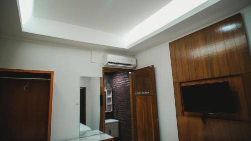 Probolinggo House | The Canal Homestay