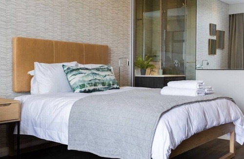 Menlyn Apartment | The Capital Trilogy