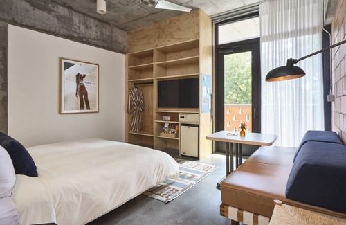 Barton Heights Hotel | The Carpenter Hotel