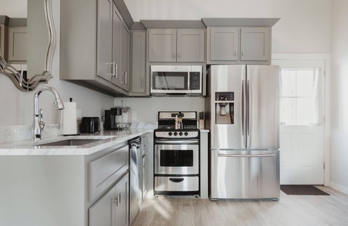 Eufaula Apartment | The Cart House Sleeps 6 Golf Cart Included