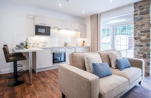 Ludchurch House | The Carthouse - 1 Bedroom Cottage - Princes Gate