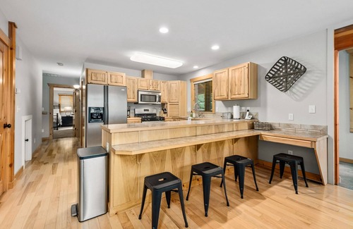 Cle Elum House | The 'Cation House at Driftwood Acres! Half Acre!