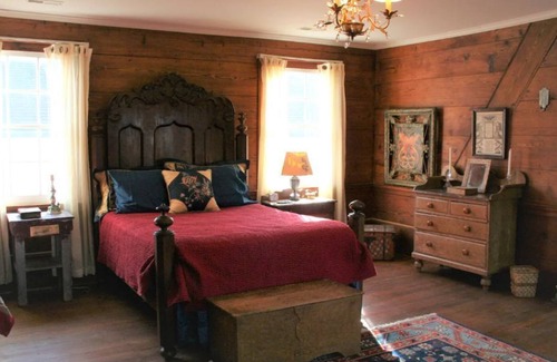 Free Union House | The Catterton House- historic home in wine country