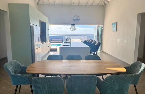 Lagun House | The Cave Beach House