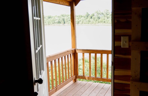 Gallipolis Ferry Cabin | The Cedar Cabin @ River's Edge Bed & Breakfast