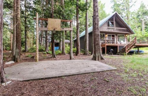 Lopez Island Ski Chalet | The Chalet on Lopez