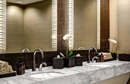 West Cambridge Hotel | The Charles Hotel