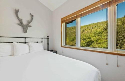 Beaver Creek Hotel | The Charter at Beaver Creek D455