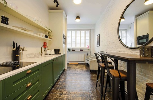 South Bank Apartment | The Cheeky Hideaway - Borough - by Frankie Says