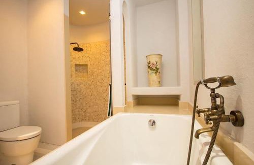 Khao Tao Apartment | The Chelona by Mayuree