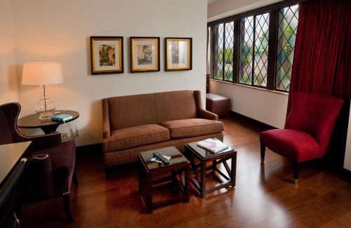 Richmond Heights Hotel | The Cheshire
