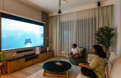 Za'abeel 2 Apartment | The Cinema Suite Luxury 2-Bed Near Dubai Mall