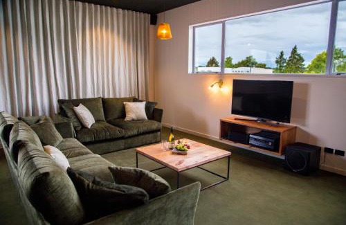 Te Anau Apartment | The Cinema Suites
