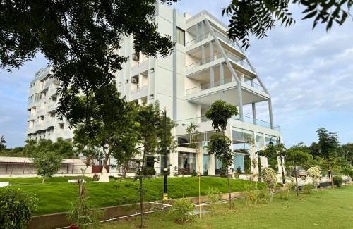 Bilaspur Hotel | The City Crown Bilaspur