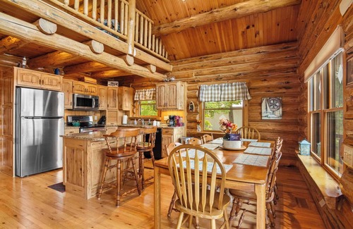 Bellaire House | THE CLAM SHELL Log Home on Clam Lake | Hot Tub!