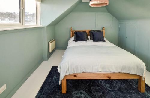 Ellon House | The Cliff